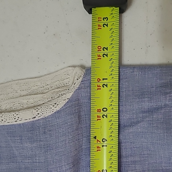 Designers Society Chambray & White Lace Sleeveless Top size Medium - Picture 5 of 8